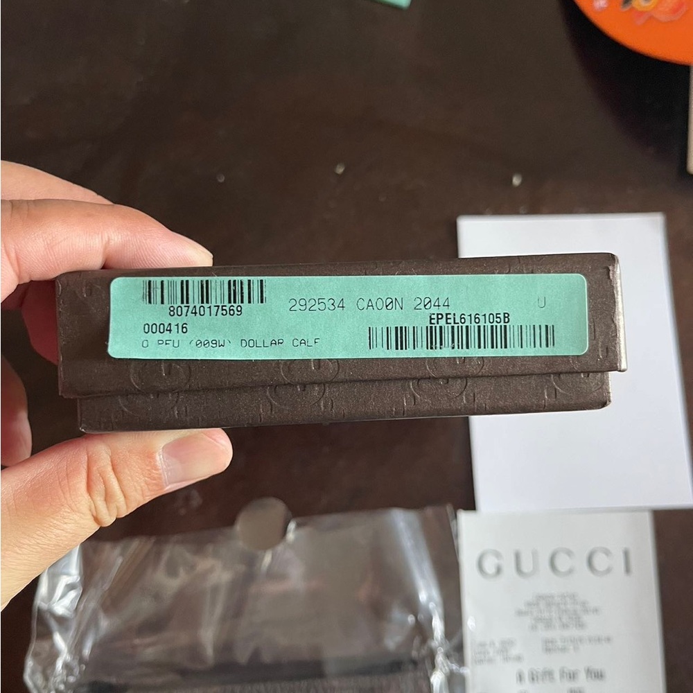The new gucci wallet for men. Includes  gift box - Picture 5 of 6